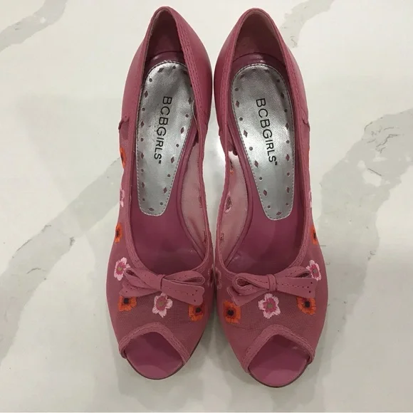 BCBGirls Pink Flower Mesh Peeptoe sz. 6 - Picture 2 of 7